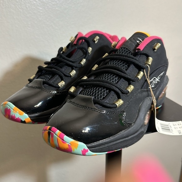 REEBOK QUESTION LOW ALIVE WITH COLOR GX1437 BASKETBALL SHOES - Picture 4 of 8